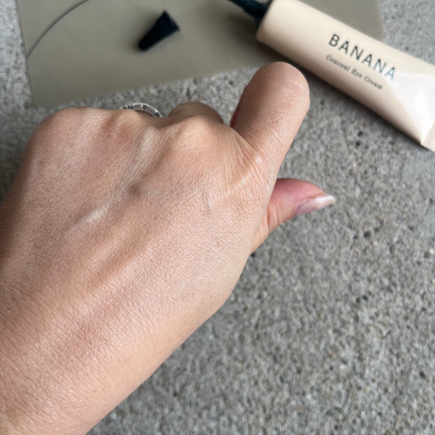 バナナ コンシールアイクリーム/shaishaishai/アイケア・アイクリームを使ったクチコミ(3枚目)