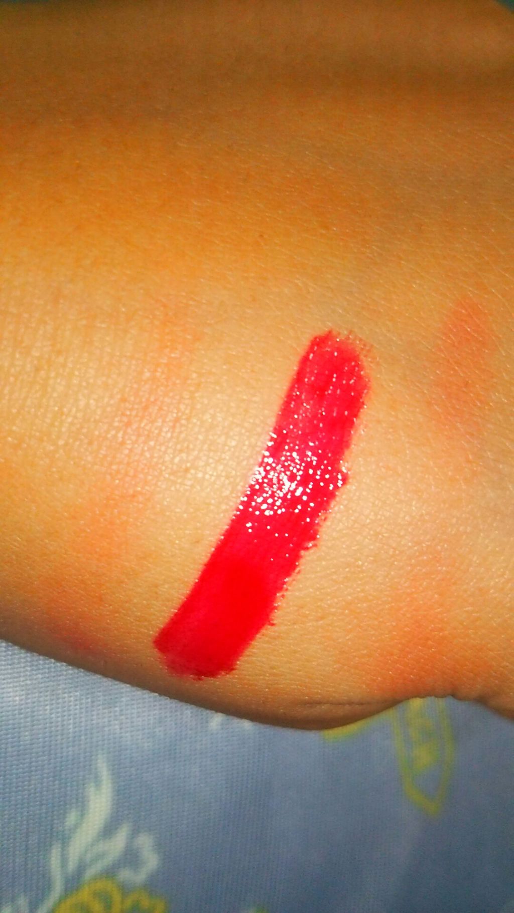 りお_☆* on LIPS 「とにかく,見た目がめっちゃ可愛いです付けると,いい匂いがして..」(2枚目)