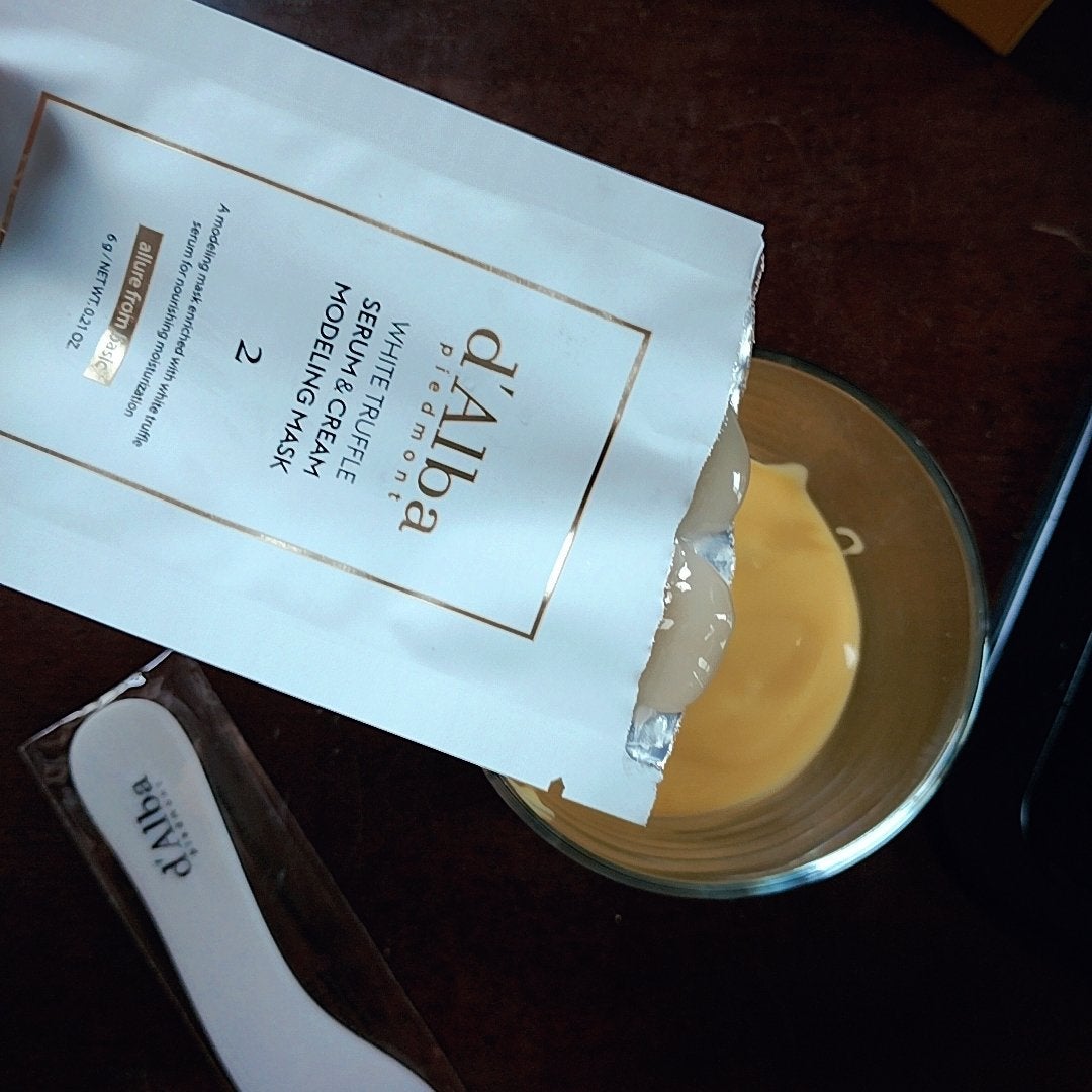 mcgroupakiko on LIPS 「迷いなく素早く混ぜ混ぜして、均一に顔にぬったら回の使用で、肌の..」(5枚目)