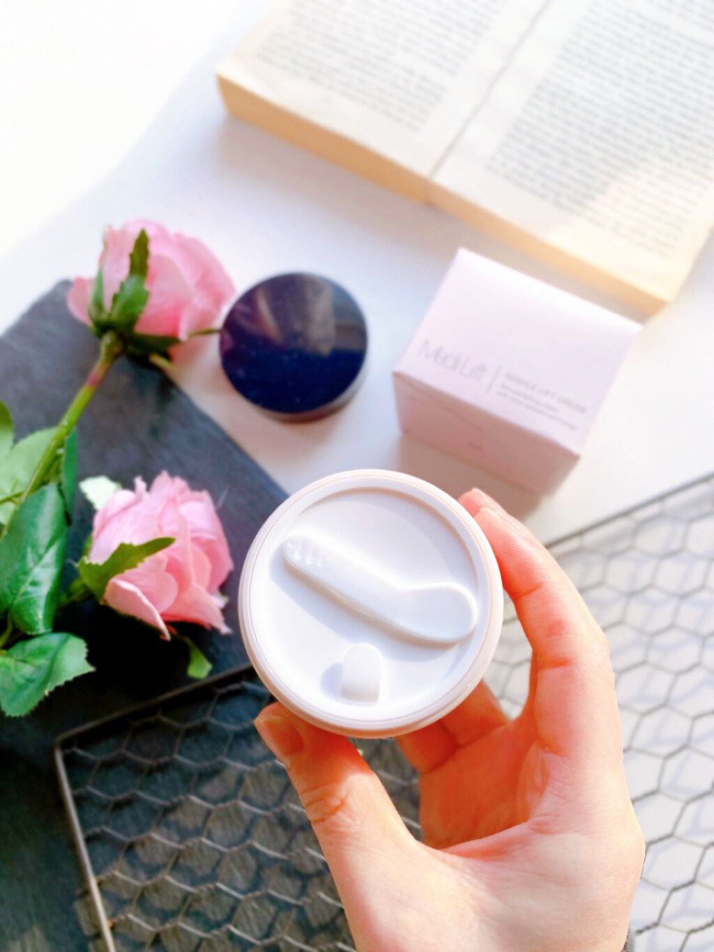 メディリフト ニードルリフトクリーム/YA-MAN TOKYO JAPAN/フェイスクリームを使ったクチコミ（2枚目）