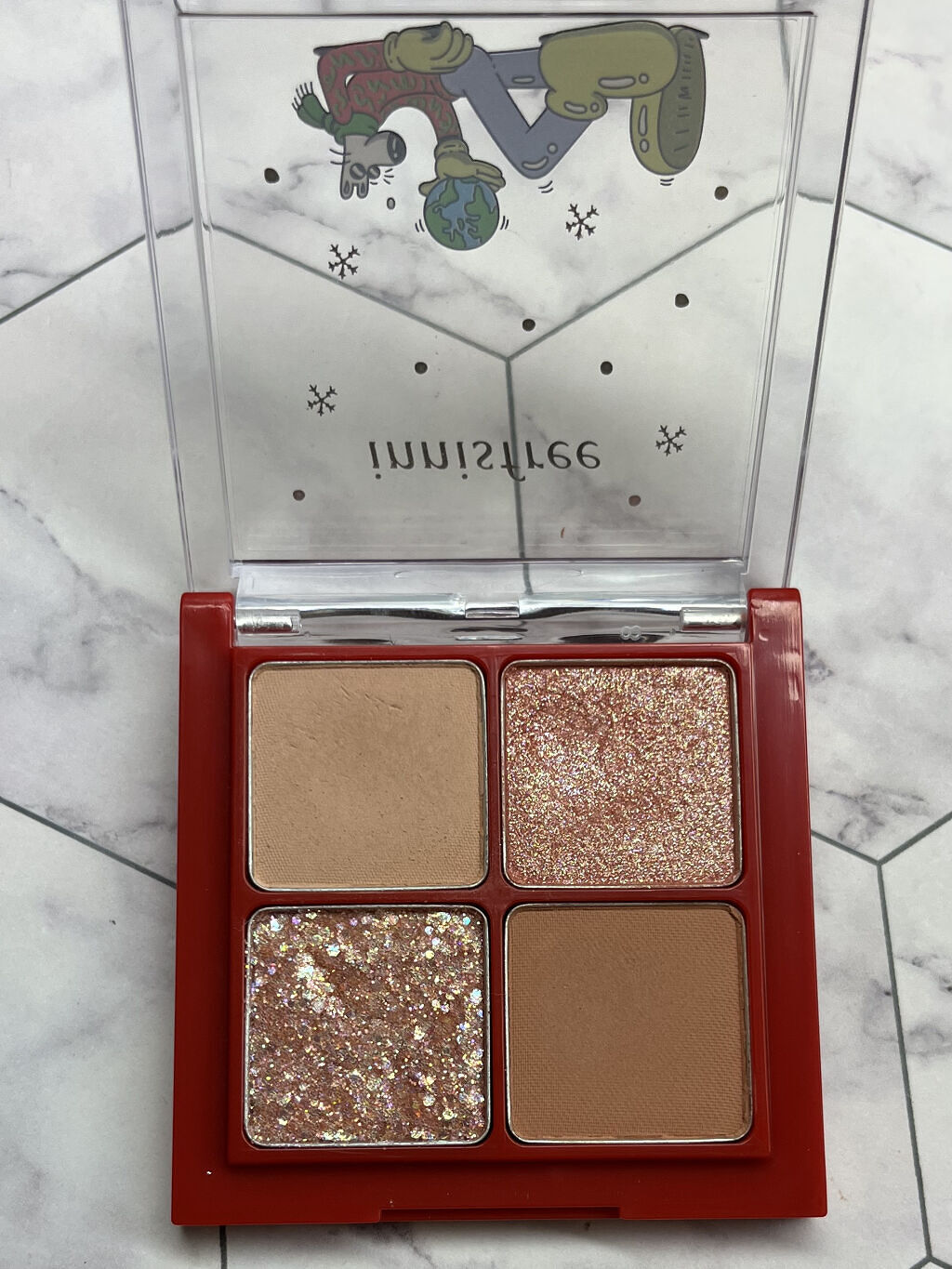 エアリー トゥインクル アイパレット 2021 Green Holidays Edition/innisfree/アイシャドウパレットを使ったクチコミ（2枚目）