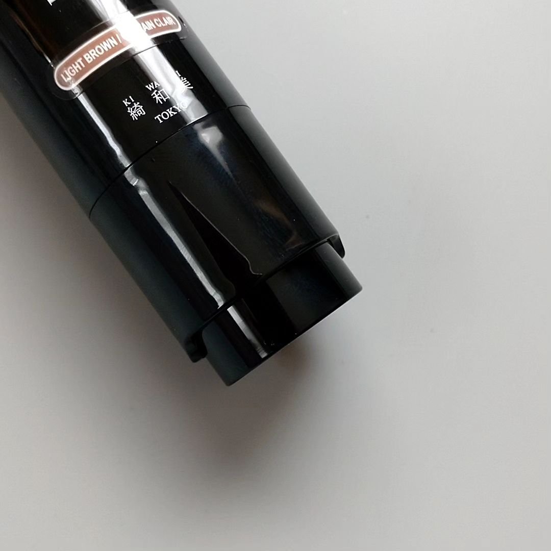 綺和美 白髪隠しカラーリングブラシのクチコミ「綺和美様より白髪隠しカラーリングブラシ提供頂きました✨

私が頂いたのはライトブラウン。

下.....」（3枚目）