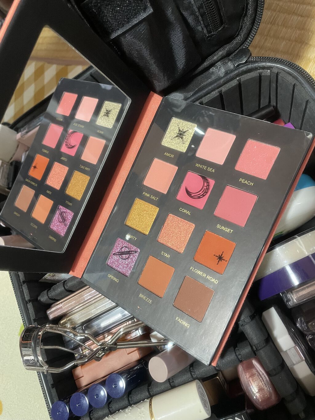 星空12色アイシャドウパレット/VCND/アイシャドウパレットを使ったクチコミ（2枚目）