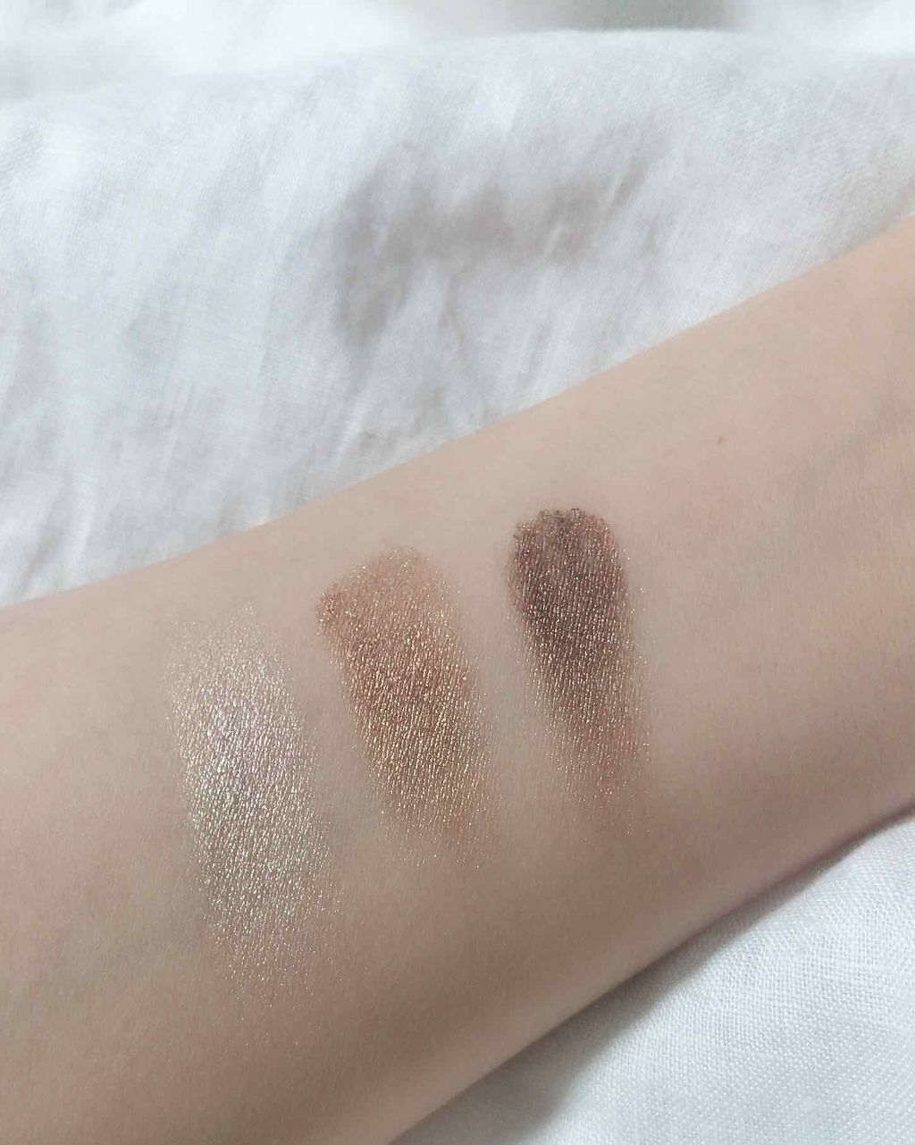 トーンアップアイシャドウ/CEZANNE/アイシャドウパレットを使ったクチコミ（2枚目）