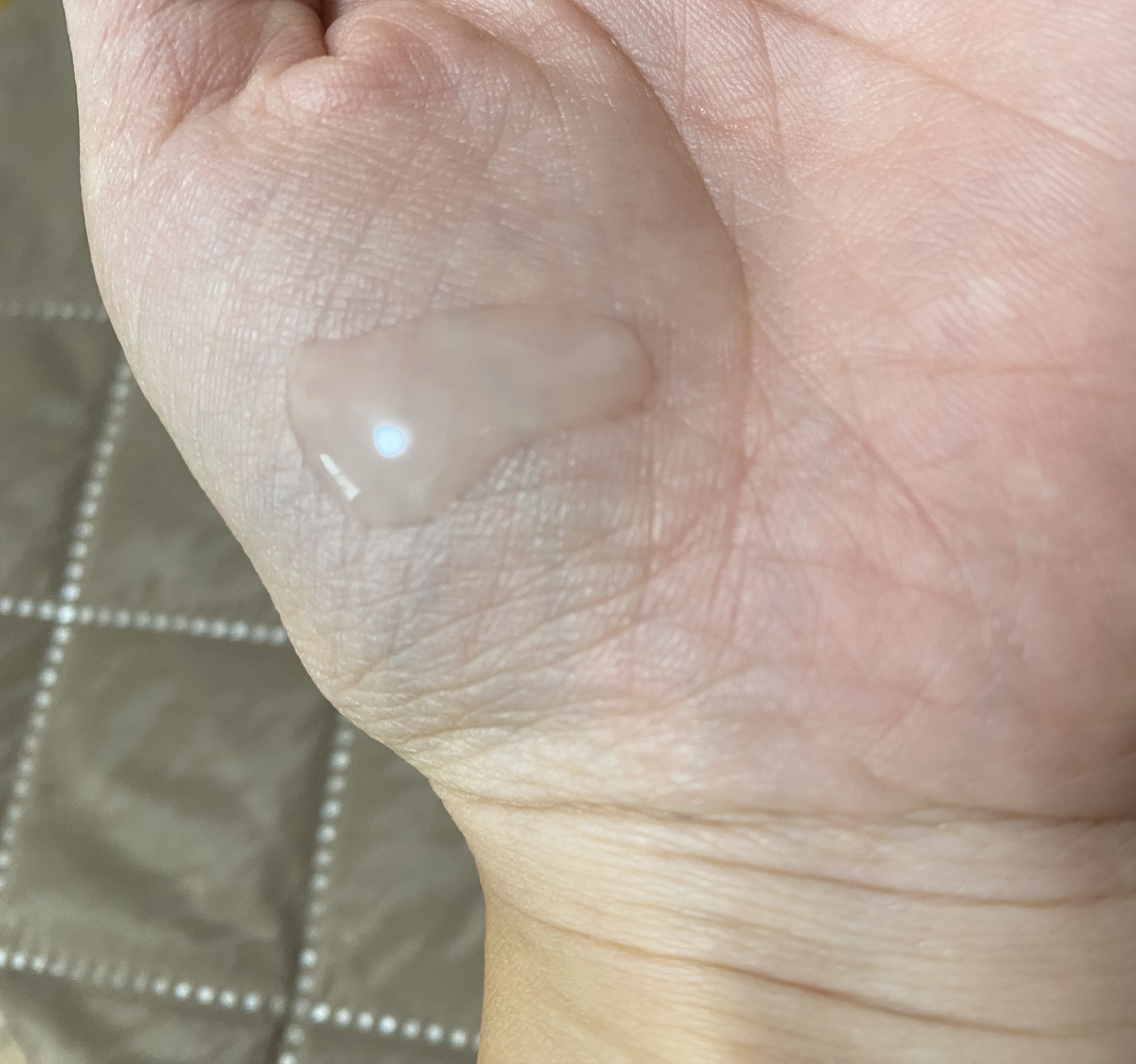 オーガニックフレグランスインティメイトセラム　MAPUTI/MAPUTI/デリケートゾーンケアを使ったクチコミ（3枚目）