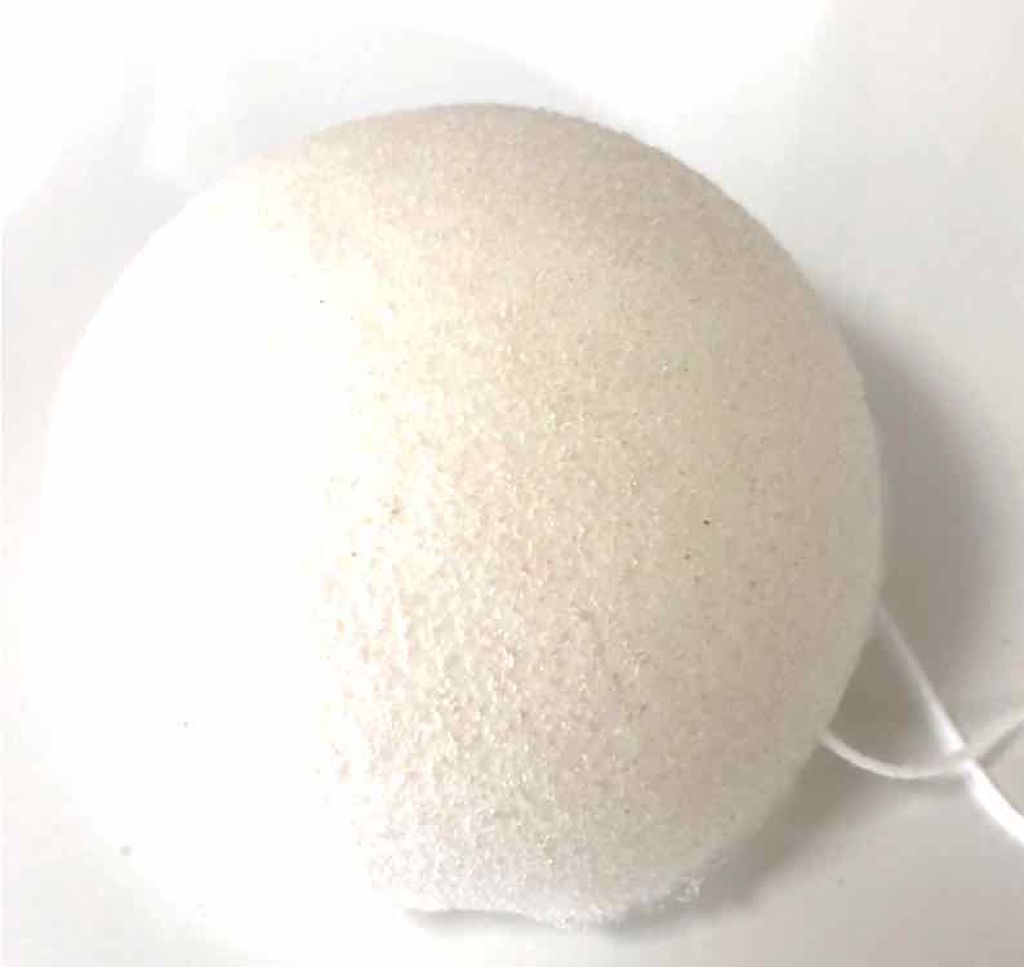 天然こんにゃくパフ/DAISO/その他スキンケアグッズを使ったクチコミ(1枚目)