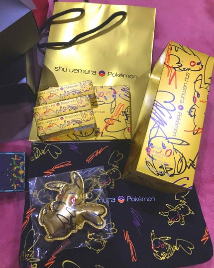 ピカシュウ アイ パレット‐サンダーショック/shu uemura/アイシャドウパレットを使ったクチコミ(3枚目)