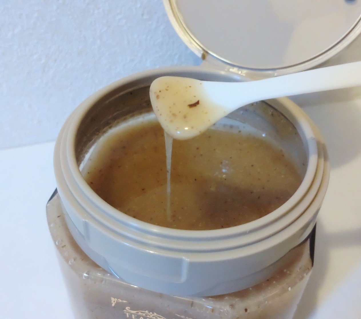 アールグレイティージャム フェイシャルピーリングスクラブ/TEABLESS/スクラブ・ゴマージュを使ったクチコミ（3枚目）