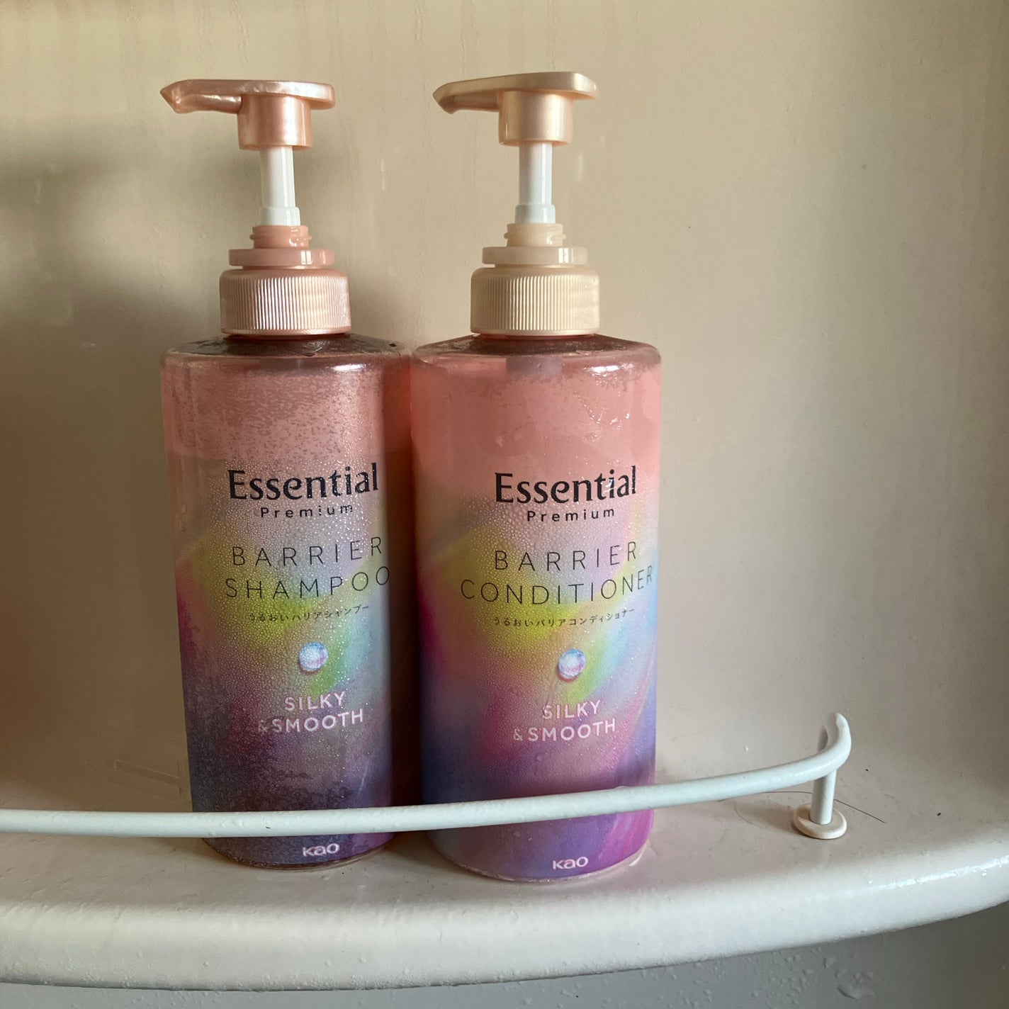 エッセンシャルプレミアム バリアシャンプー・コンディショナー シルキー&スムース/エッセンシャル/市販シャンプーを使ったクチコミ(1枚目)