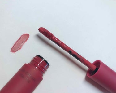 It's skin It's skin LIFECOLOR LIP CRUSH MATTEのクチコミ「これこそマットベルベット、すごいRed velvetさんが付けてそうな色してるよこれ！！！！！.....」（1枚目）