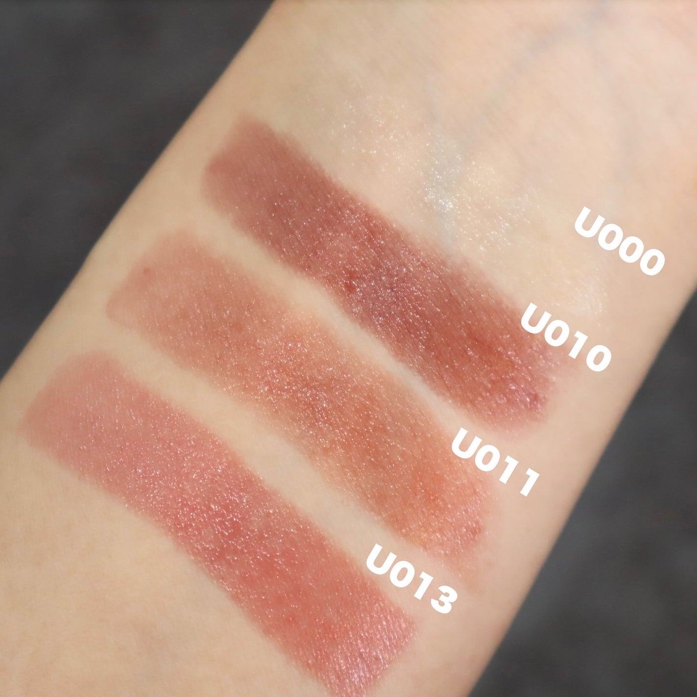 リップ バーム オプティマイジング ケア/PRADA BEAUTY/リップバームを使ったクチコミ(4枚目)