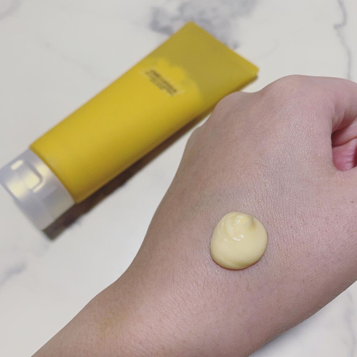 ピールケアVCスクラビングフェイスウォッシュ/ONE LOGIQUE/洗顔フォームを使ったクチコミ（2枚目）