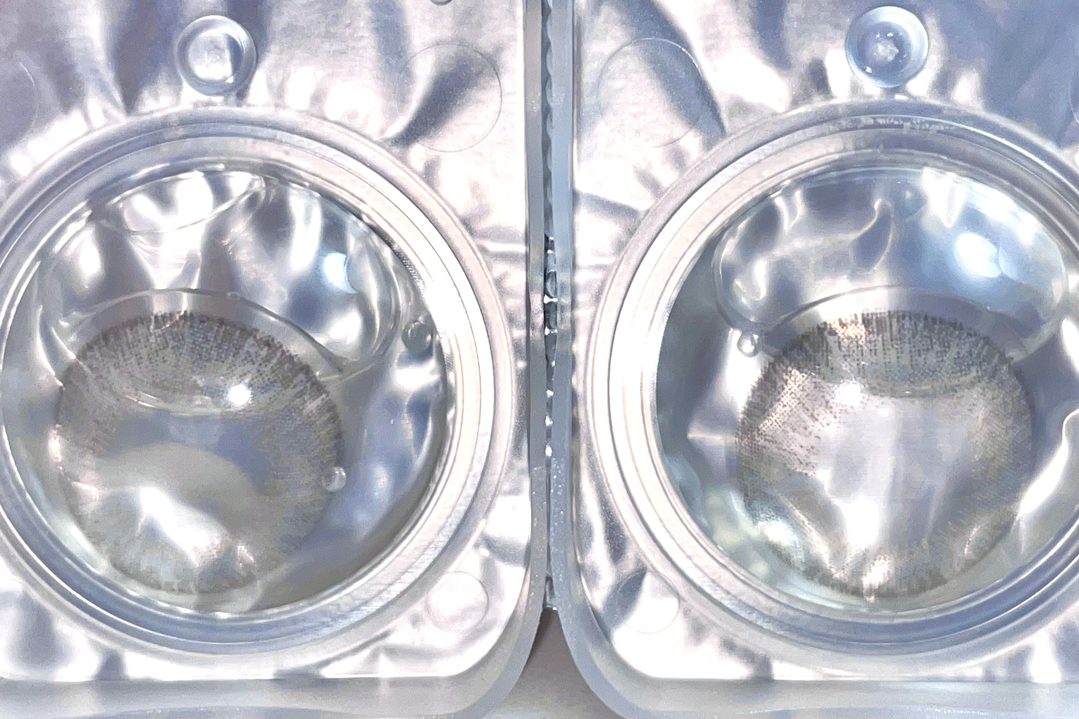 デコラティブアイズ UVモイスト/Decorative Eyes/カラーコンタクトレンズを使ったクチコミ（3枚目）