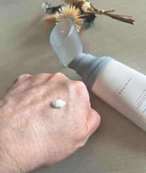 ヒアルーシカ ウォーターフィット サンセラム/SKIN1004/日焼け止めローションを使ったクチコミ(3枚目)