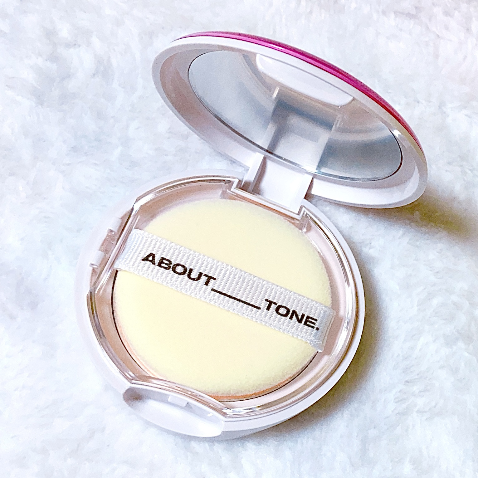 グローパウダーパクト/ABOUT TONE/プレストパウダーを使ったクチコミ（2枚目）