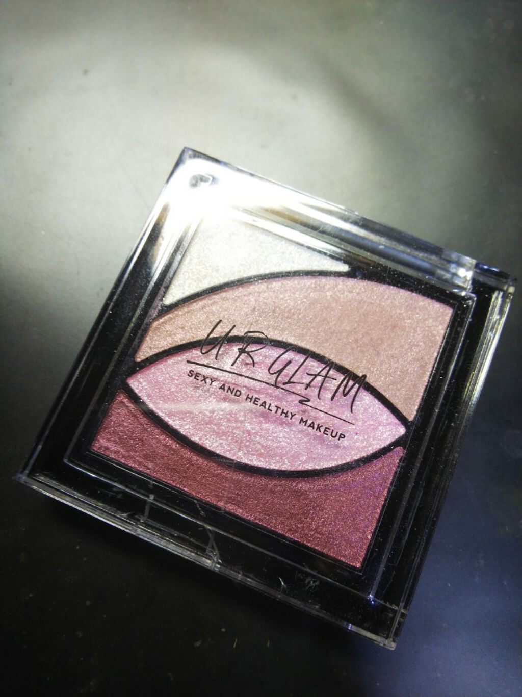 UR GLAM VELVET EYE COLOR PALETTE/U R GLAM/アイシャドウパレットを使ったクチコミ(3枚目)