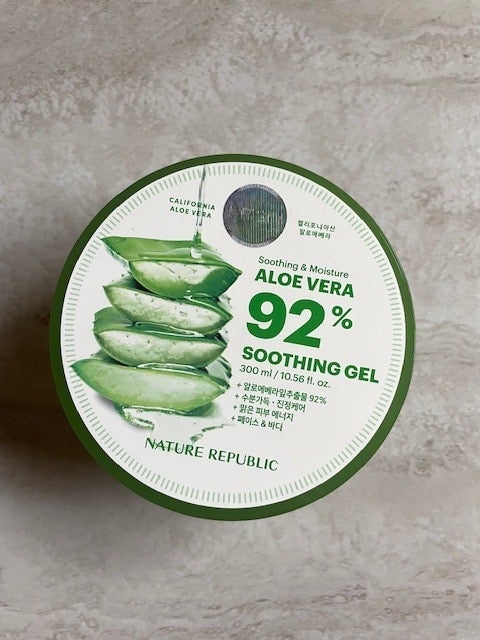 マイルド&モイスチャーアロエジェル/ネイチャーリパブリック/ボディローションを使ったクチコミ(1枚目)