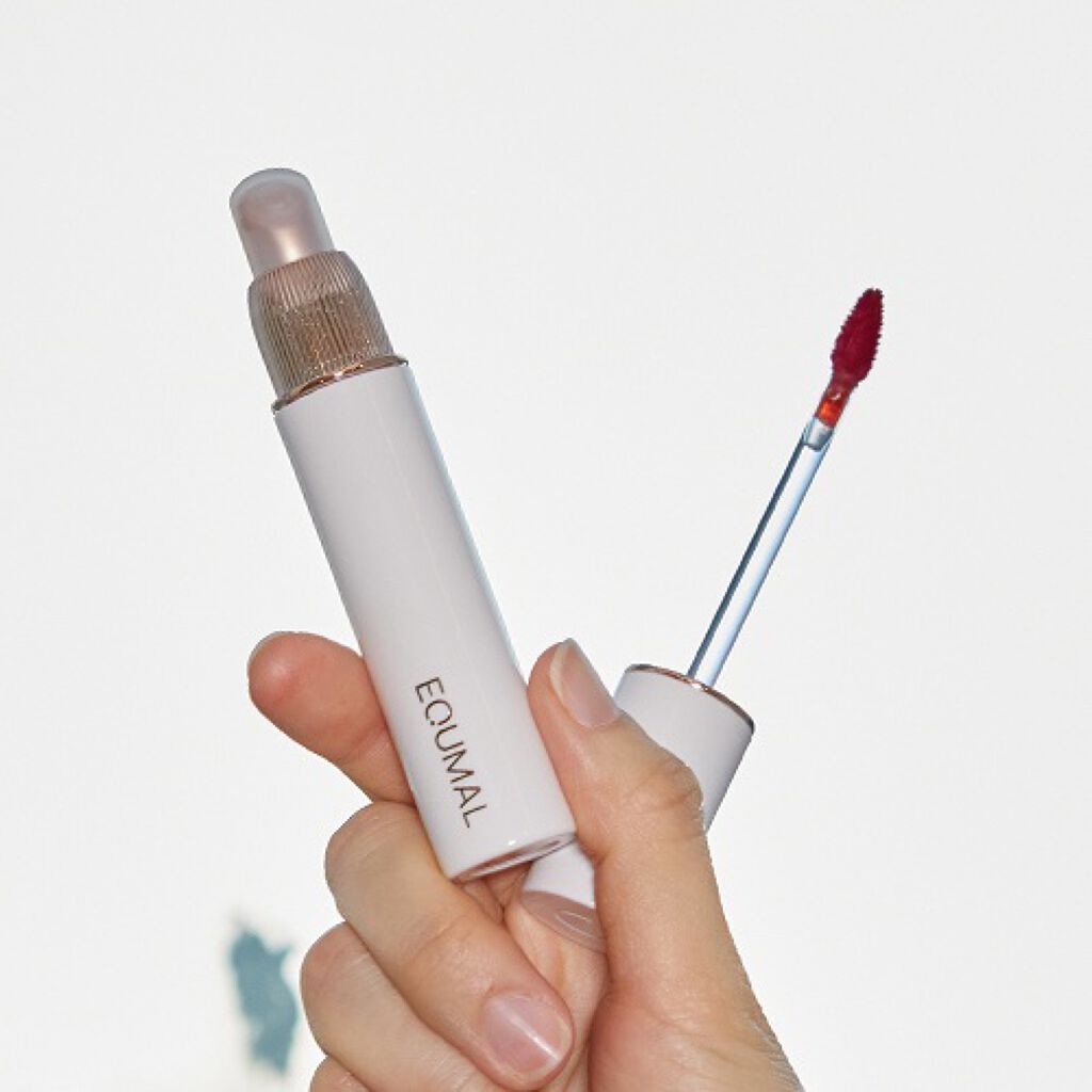 ノンセクショングローリーティント/EQUMAL/リップティントを使ったクチコミ（2枚目）