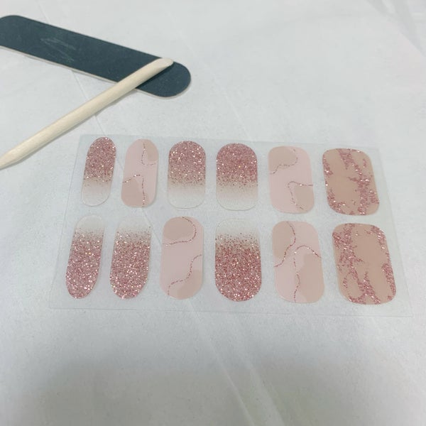 ジェルネイルシール(ハンド)/DAISO/ネイルシール by 黄身(フォロバします!)