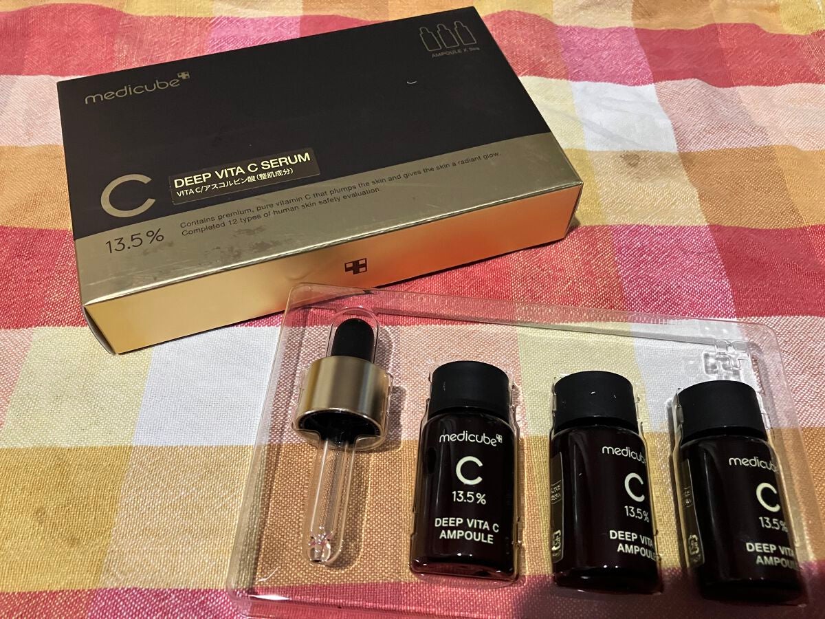 ディープビタCアンプル/MEDICUBE/美容液を使ったクチコミ(2枚目)