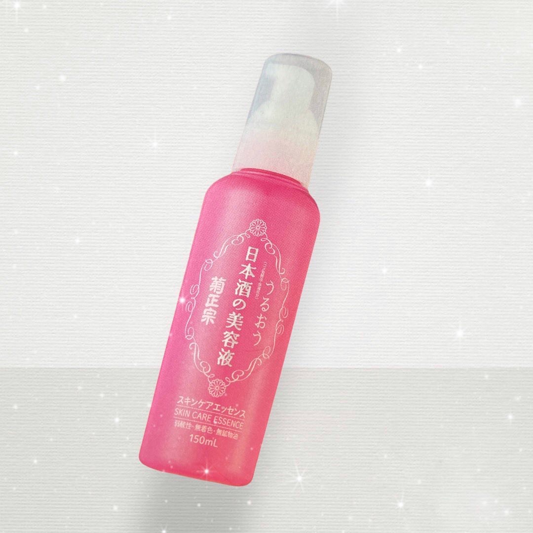 【菊正宗　日本酒の美容液】

保湿力も成分も最強な乾燥肌の救世主💕

コストパフォーマンス抜群なデパコス超えの保湿美容液💕

最大の特長は、その名のとおり
日本酒・菊正宗の純米吟醸酒を
ふんだんに配合していること💕

一升ビン（150