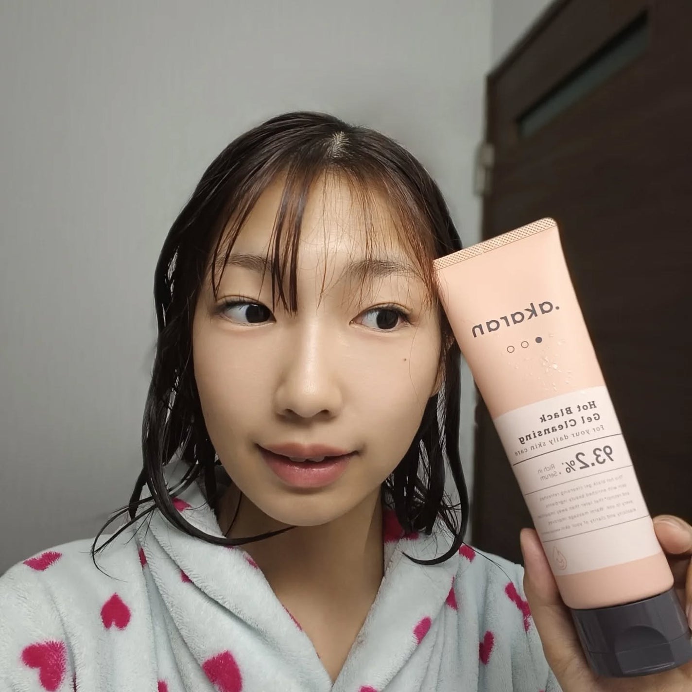 ホットブラックジェルクレンジング/.akaran/クレンジングジェルを使ったクチコミ(1枚目)