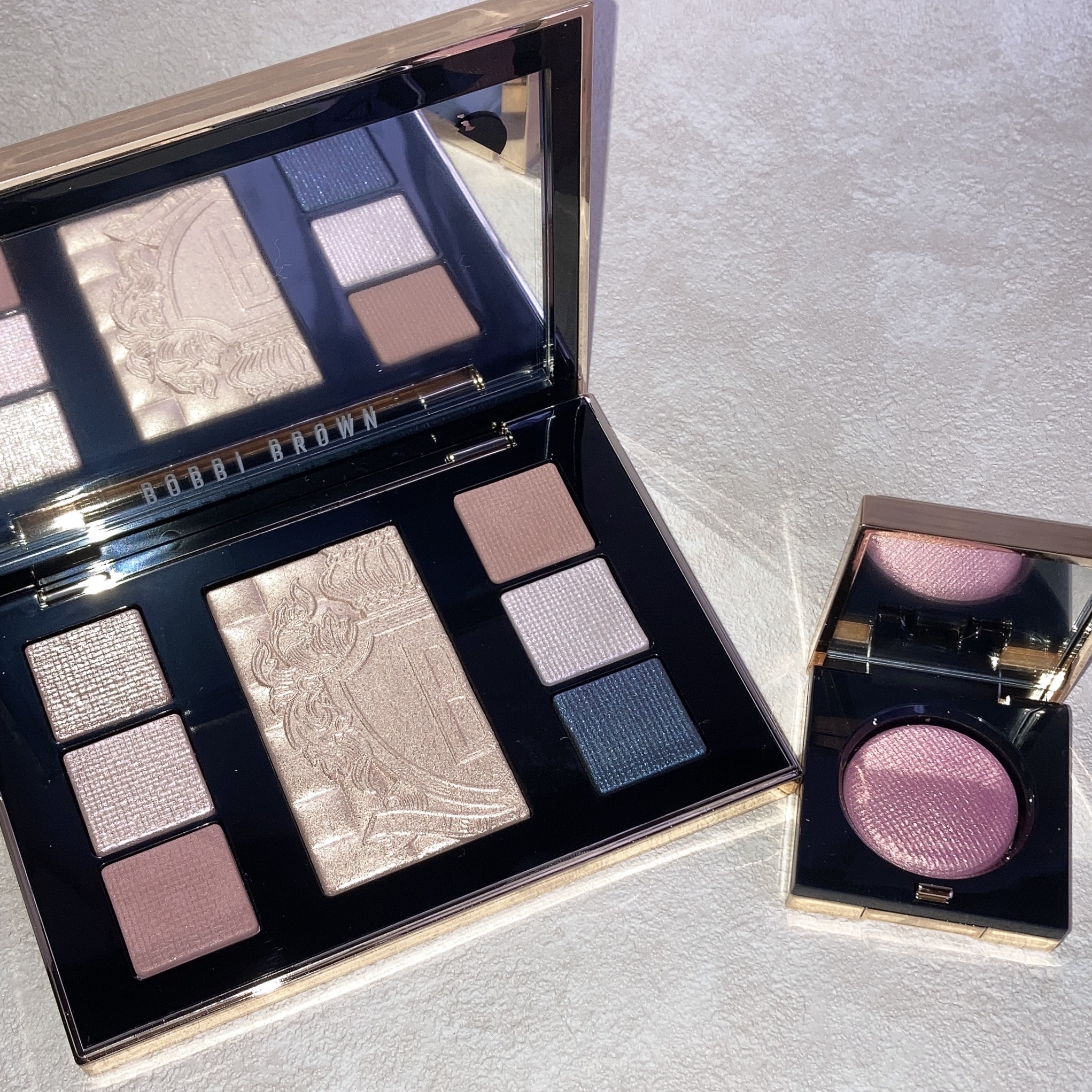 リュクスアイシャドウ L29 ソーラーウィンド(リッチ スパークル) /BOBBI BROWN/単色アイシャドウを使ったクチコミ（2枚目）