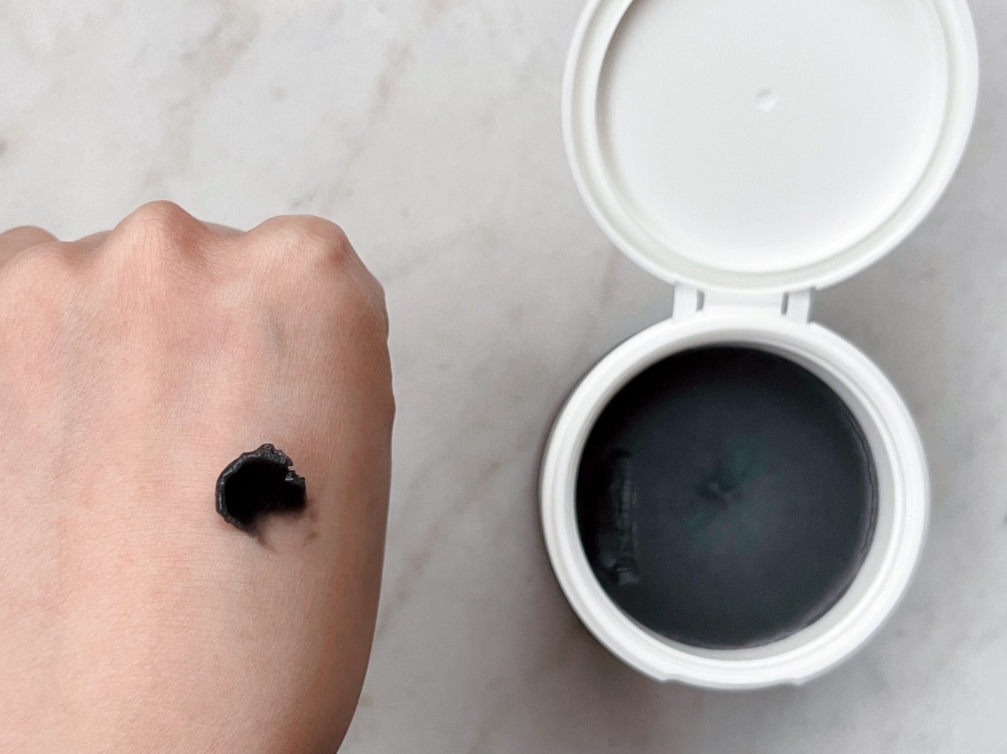 パーフェクトワンフォーカス スムースクレンジングバーム ディープブラック/PERFECT ONE FOCUS/クレンジングバームを使ったクチコミ(3枚目)