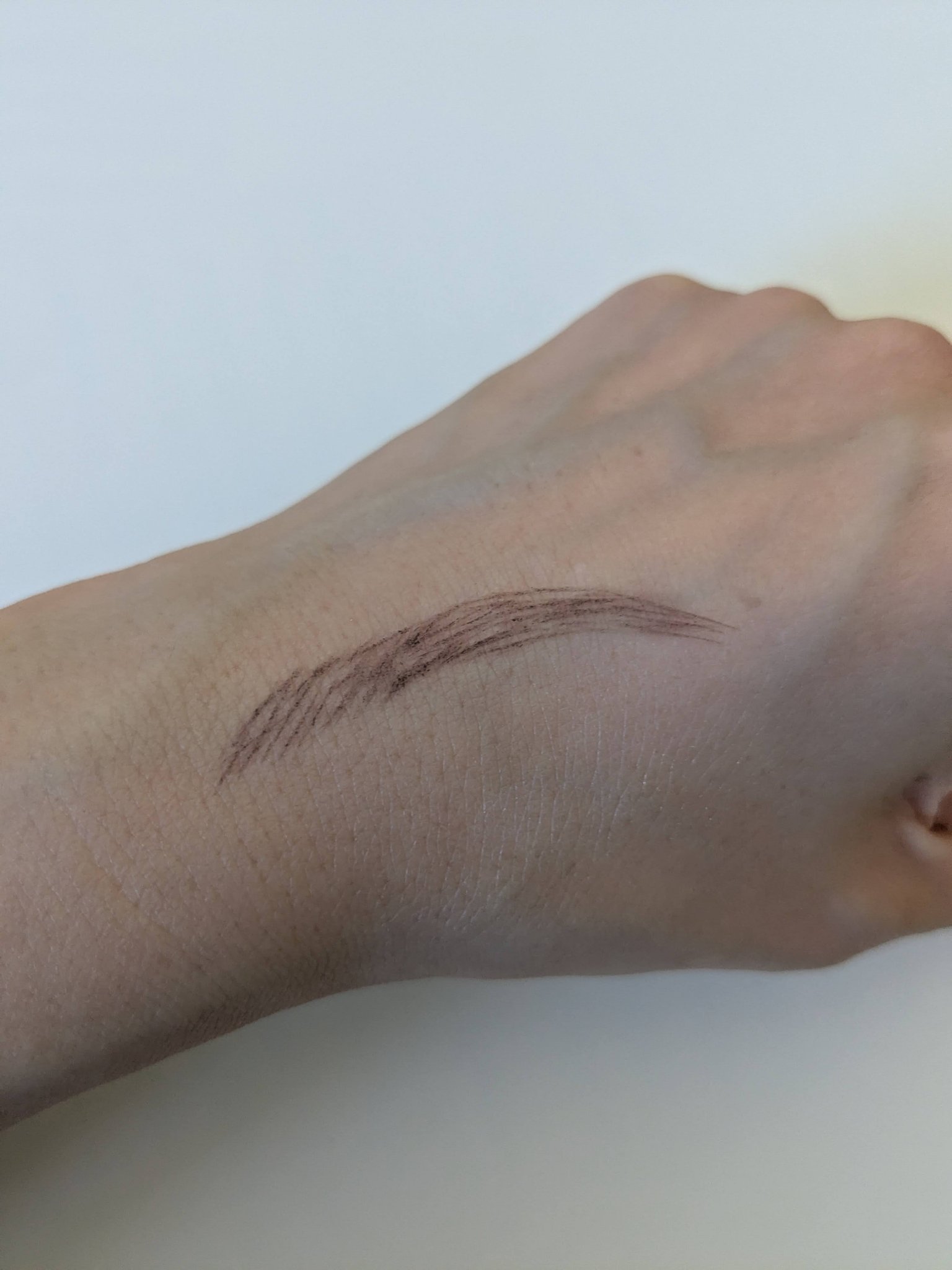 Newbie Tear-off Eyebrow Pencil/ukiss/アイブロウペンシルを使ったクチコミ（2枚目）