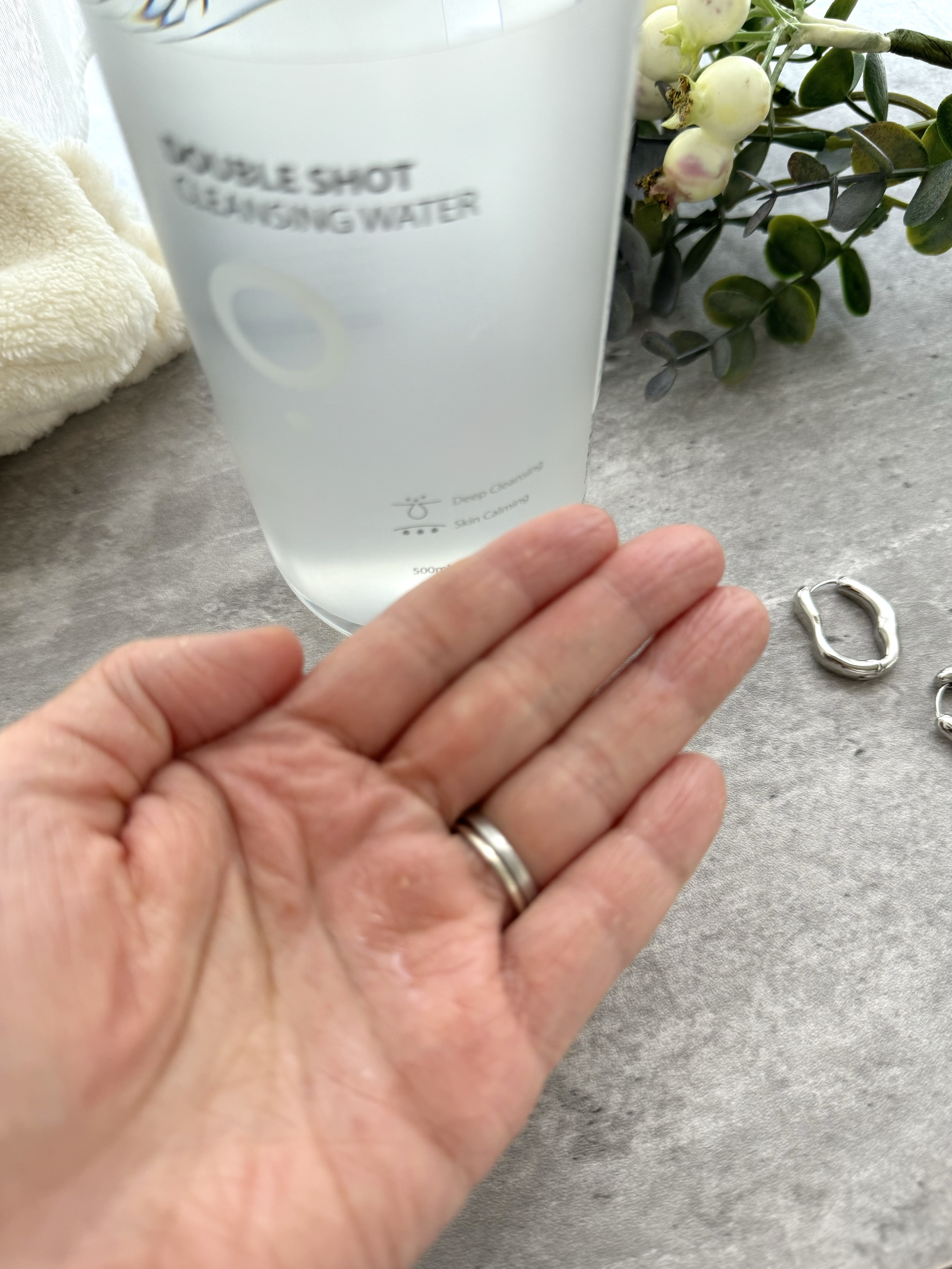 ダブルショットクレンジングウォーター/LUOKI/クレンジングウォーターを使ったクチコミ（2枚目）