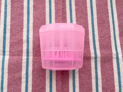 メイクブラシクリーナー/DAISO/その他化粧小物を使ったクチコミ(2枚目)