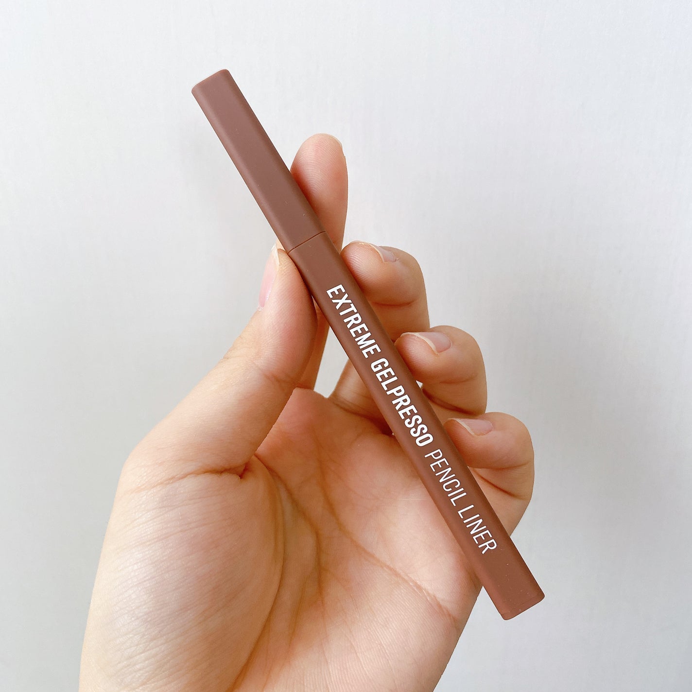 エクストリームジェルプレッソペンシルライナー/CLIO/ペンシルアイライナーを使ったクチコミ(2枚目)