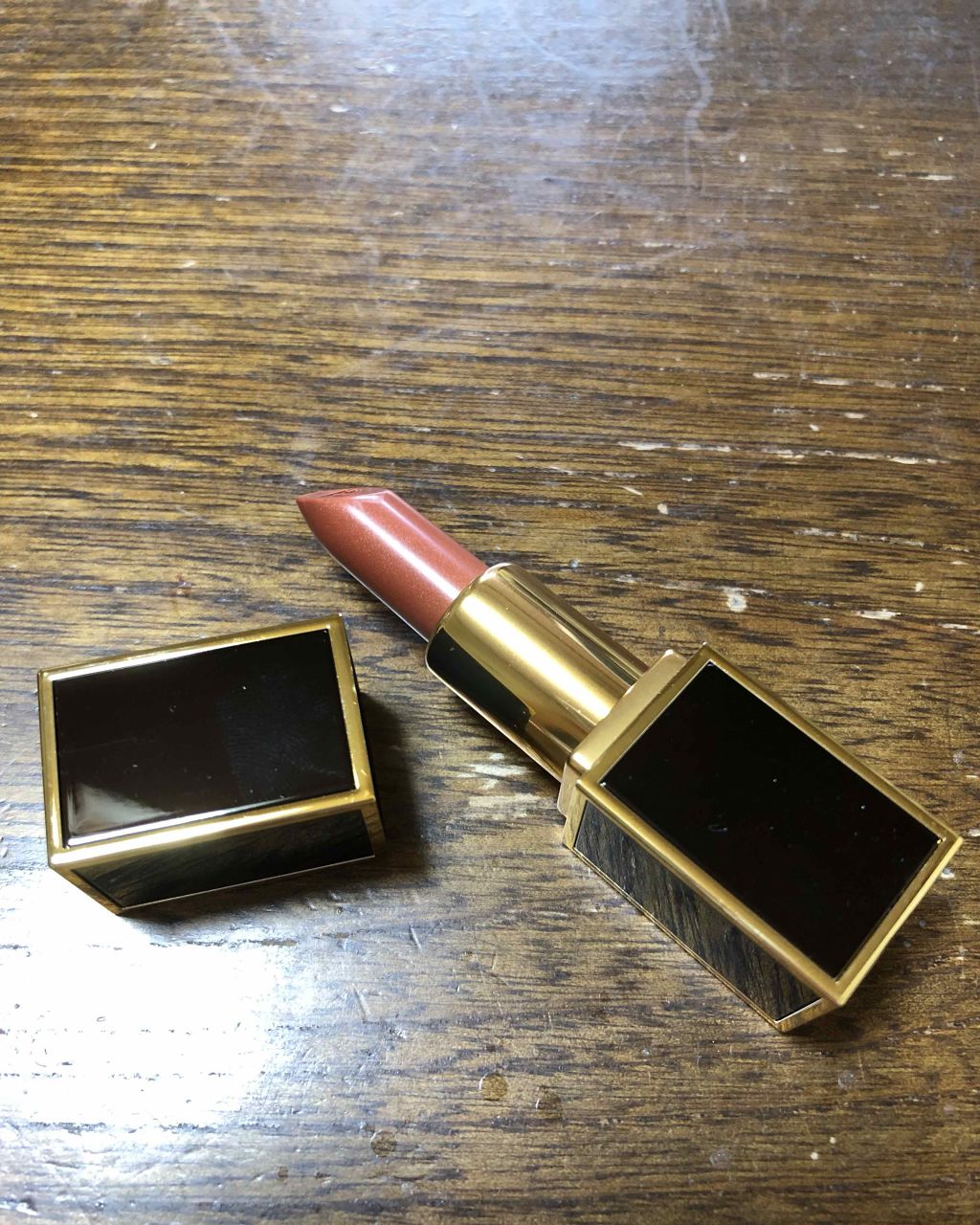 リップス アンド ボーイズ/TOM FORD BEAUTY/口紅を使ったクチコミ(2枚目)