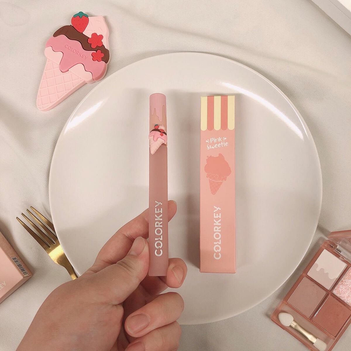 四色アイシャドウパレット/COLORKEY/アイシャドウパレットを使ったクチコミ(10枚目)