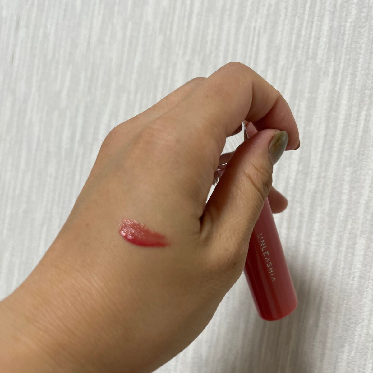 ノンスティッキーダズルティント/unleashia/リップティントを使ったクチコミ(4枚目)