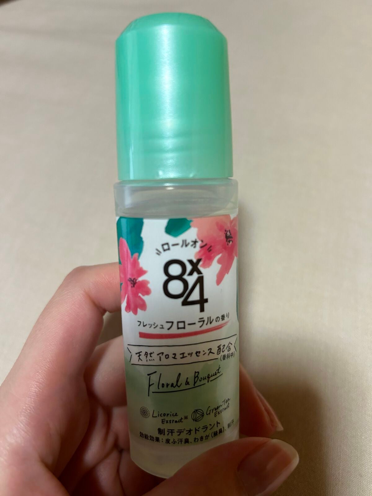 ロールオン フレッシュフローラルの香り/8x4/デオドラント・制汗剤を使ったクチコミ(1枚目)