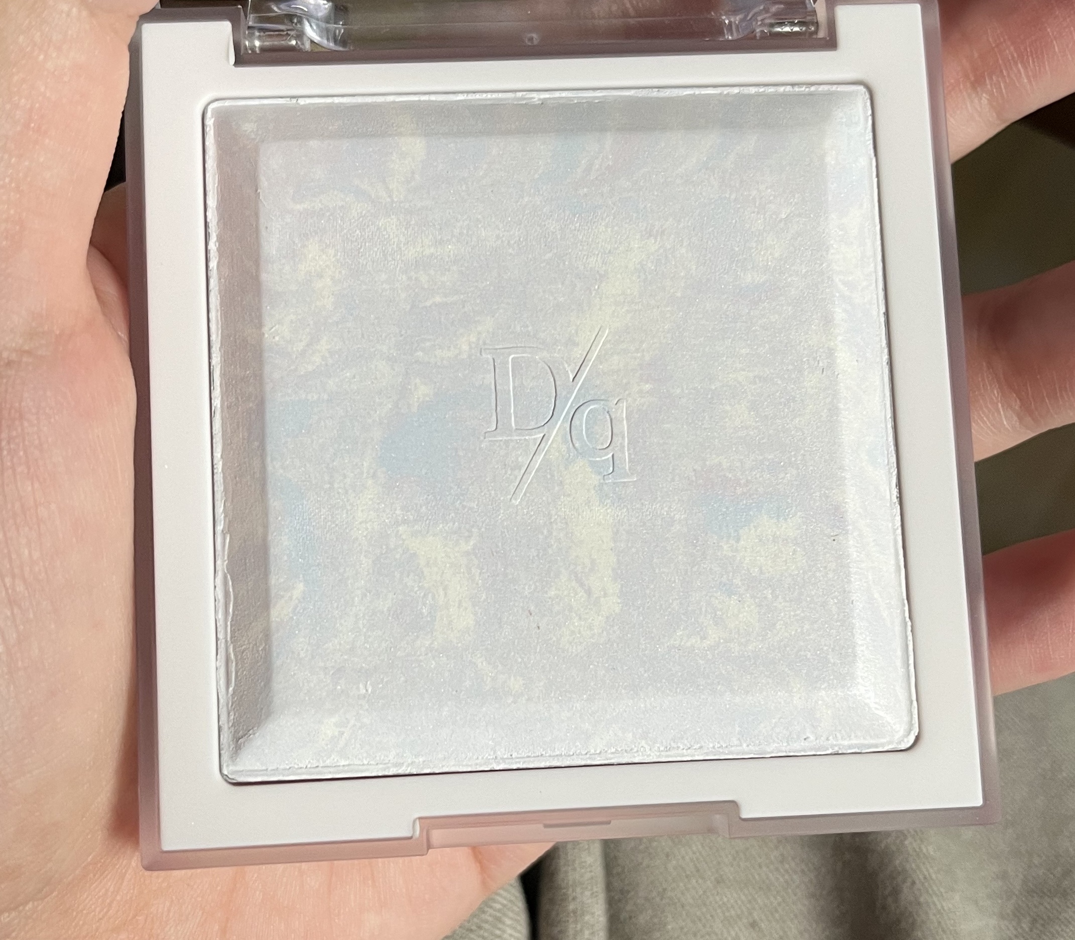 コレクティングフィニッシュパウダー/dasique/プレストパウダーを使ったクチコミ（1枚目）