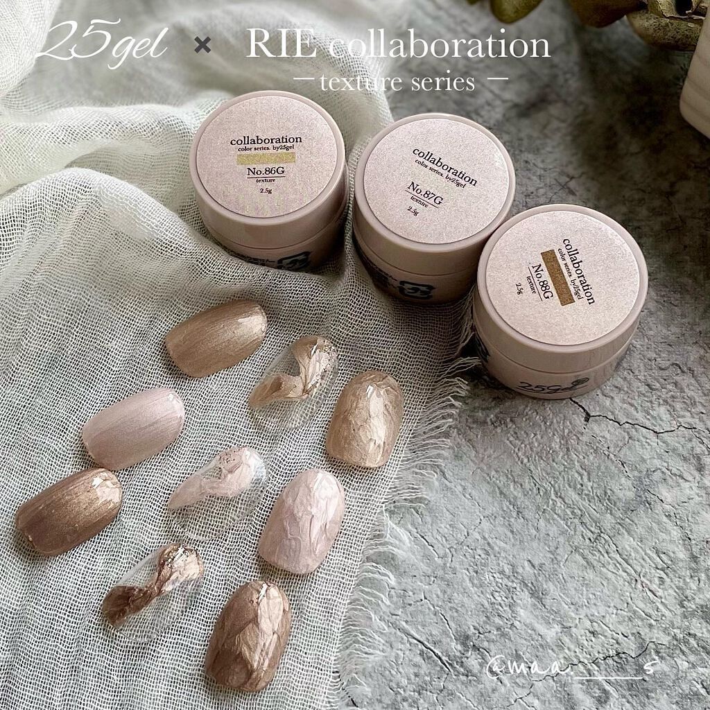 毎日投稿❤︎プチプラで小綺麗な50代を目指す‼️❤︎ on LIPS 「.❤︎25gel✖️RIEcollaborationgel新色..」(1枚目)