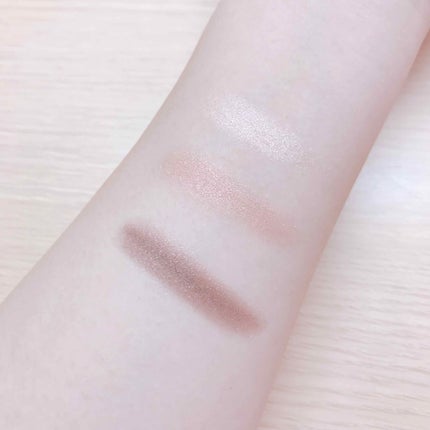 トーンアップアイシャドウ/CEZANNE/アイシャドウパレットを使ったクチコミ(2枚目)