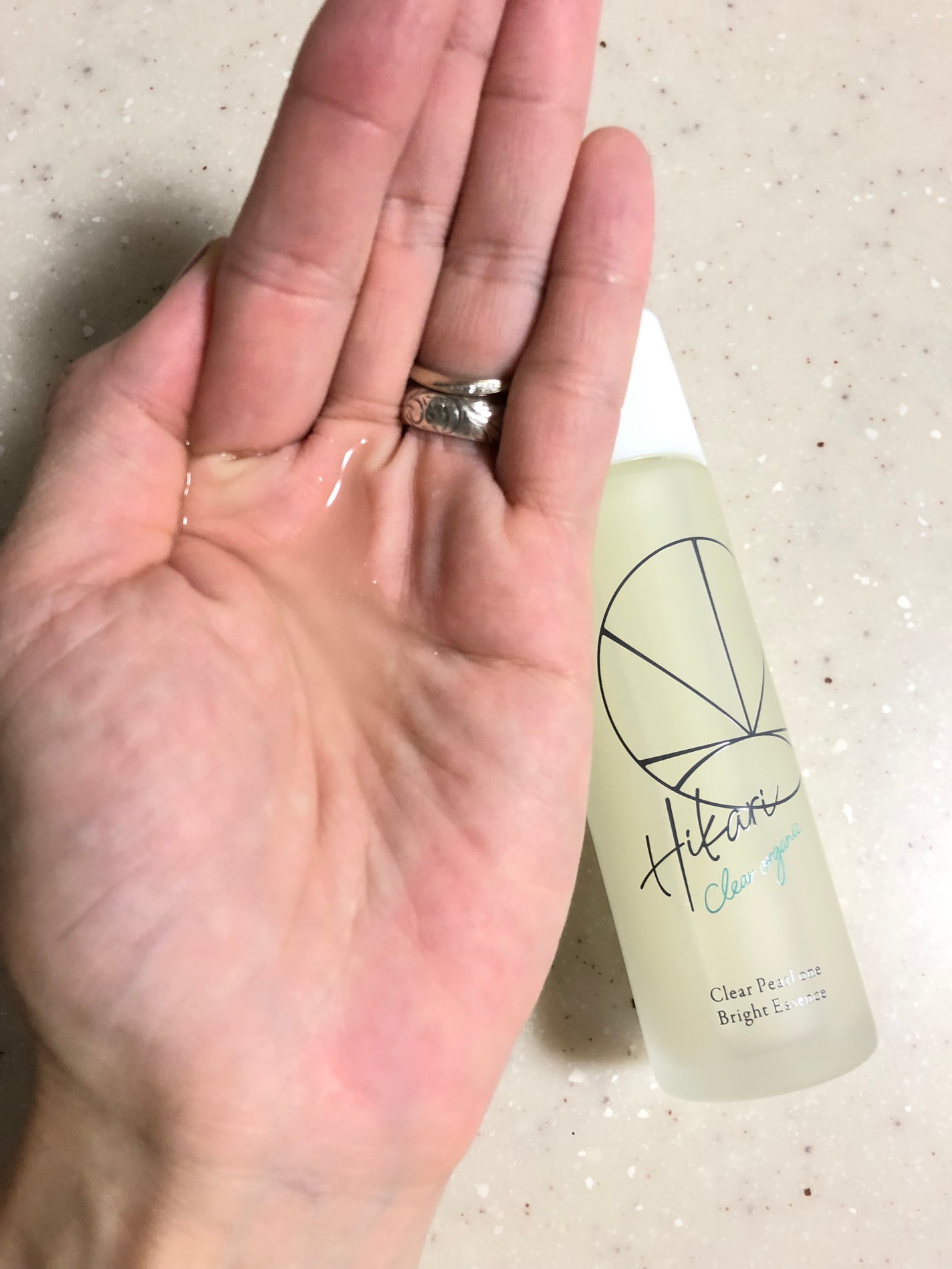 クリアパールワン ブライトエッセンス/HIKARI CLEAR オーガニック/美容液を使ったクチコミ(4枚目)