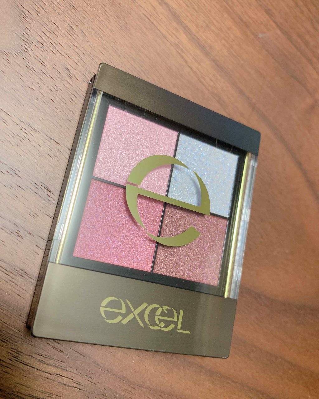 リアルクローズシャドウ/excel/アイシャドウパレットを使ったクチコミ(1枚目)