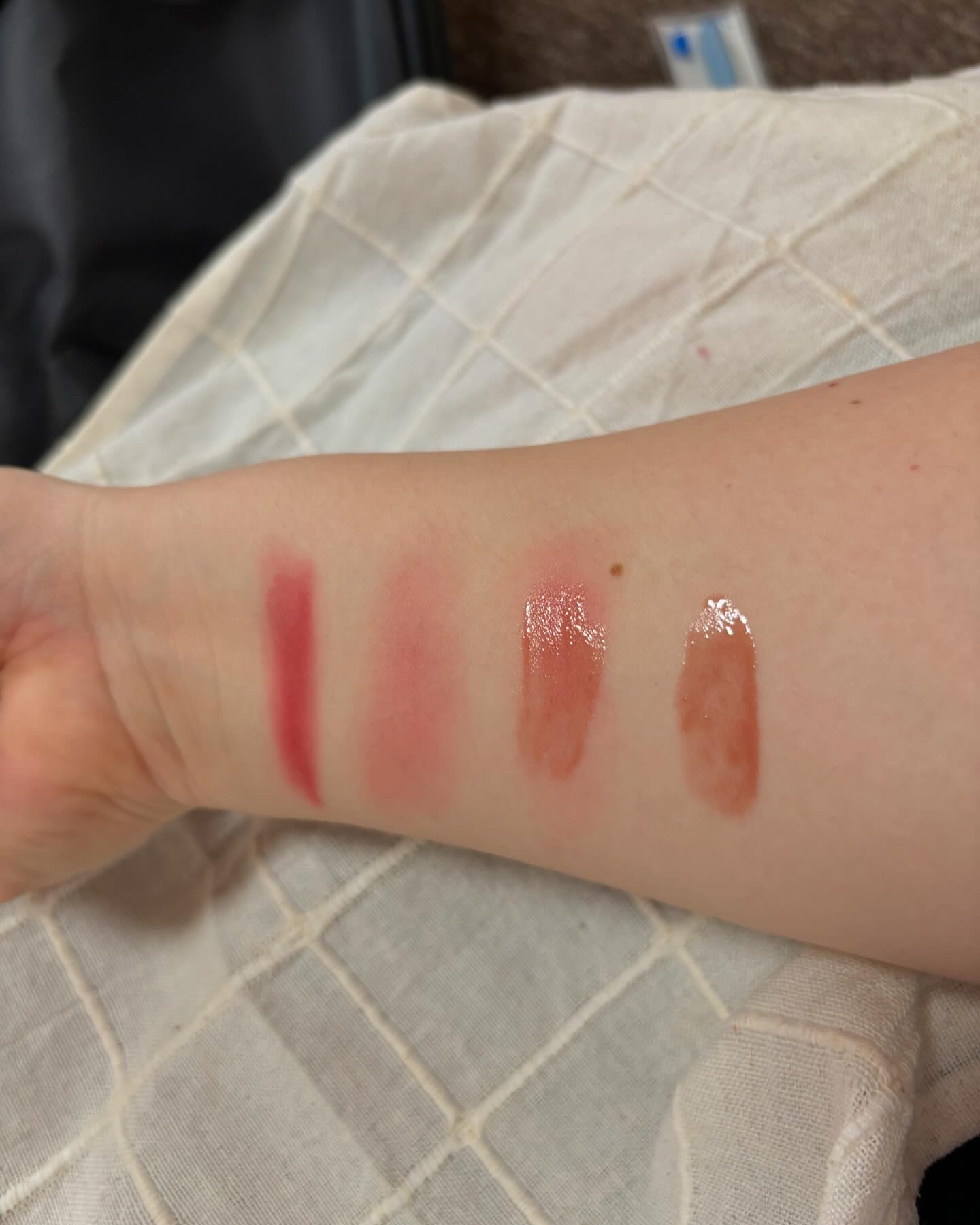 リップアンドチーク ブラーリープリンポット RS04 メモリーズ/fwee/口紅を使ったクチコミ（3枚目）