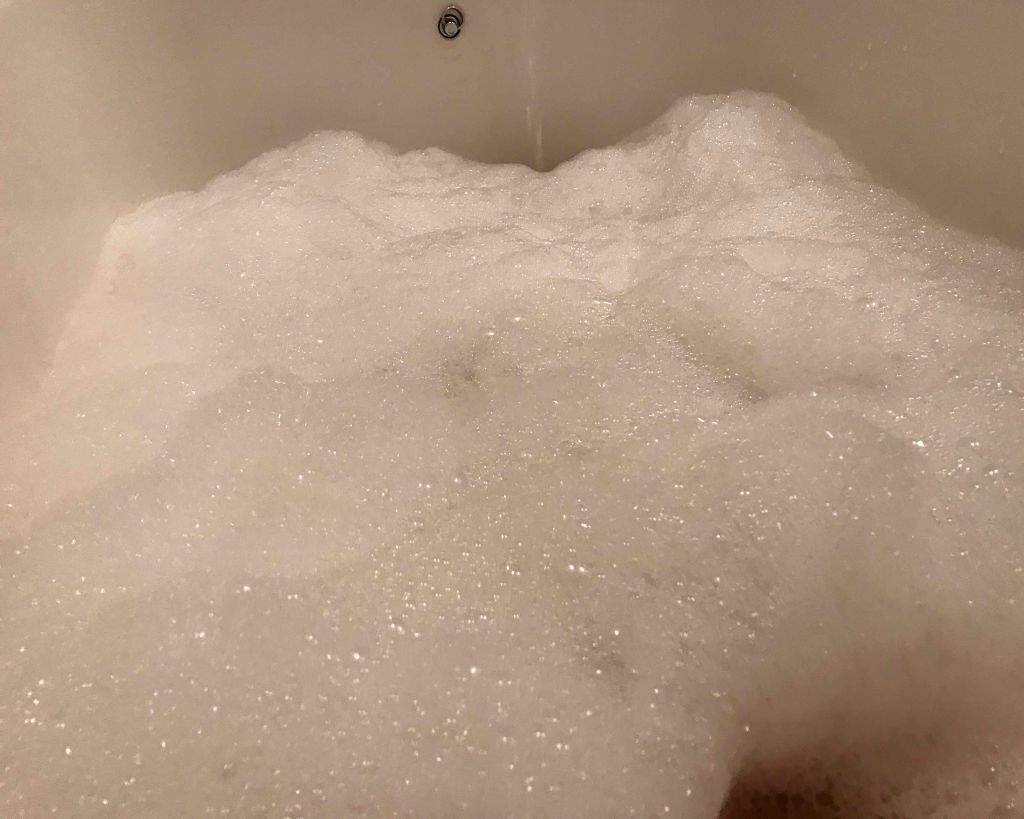 みじんこちゃん on LIPS 「【LUSH/バブルバー】👈後半にはバブルバーの使い方についても..」(2枚目)