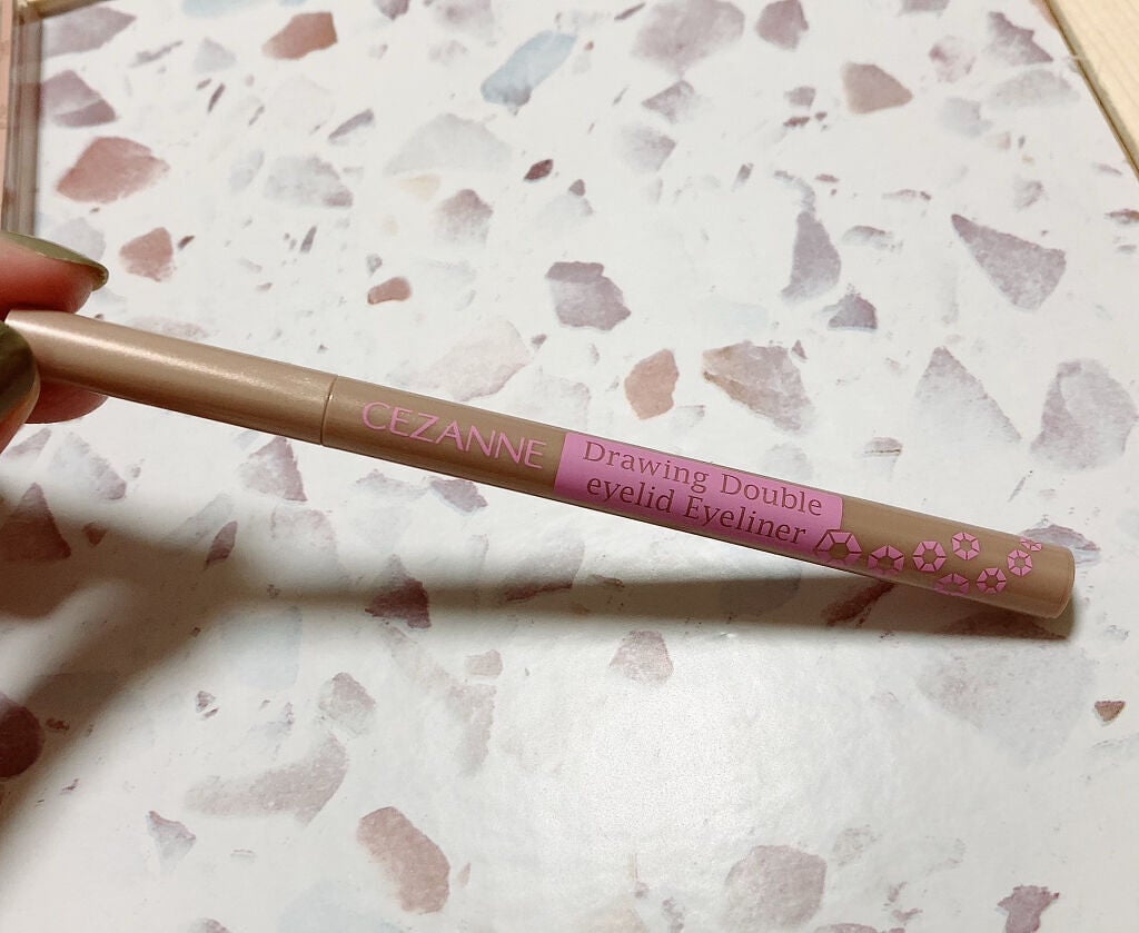 描くふたえアイライナー/CEZANNE/リキッドアイライナーを使ったクチコミ(2枚目)