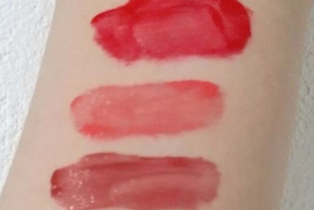 ジューシーラスティングティント/rom&nd/リップティントを使ったクチコミ（2枚目）