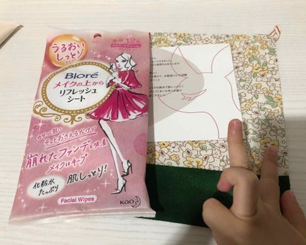 メイクの上からリフレッシュシート うるおいしっとりタイプ/ビオレ/フェイスシートを使ったクチコミ(1枚目)