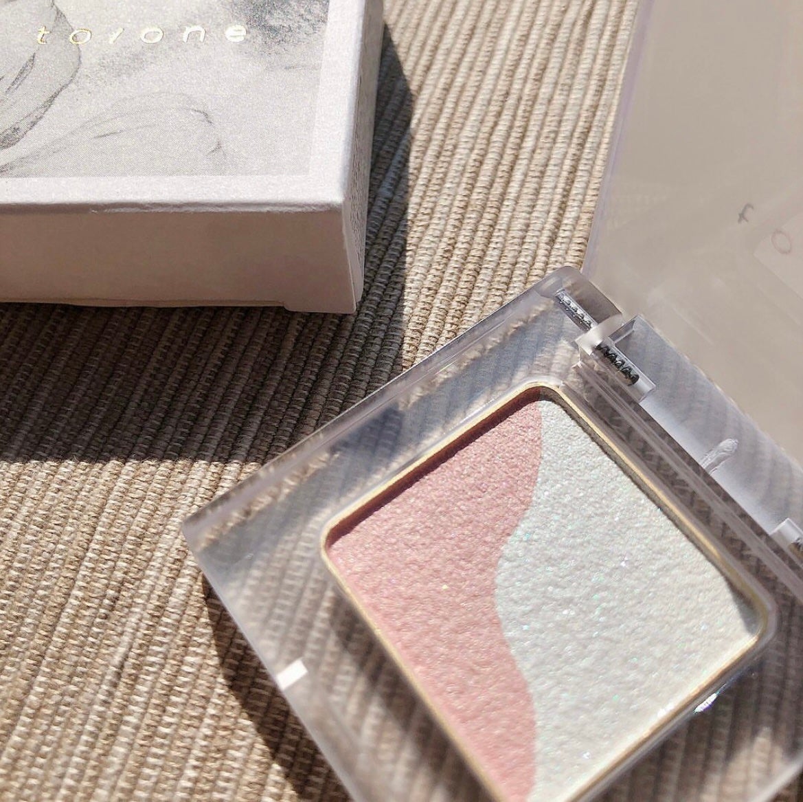 トーン ペタル アイシャドウ/to/one/アイシャドウパレットを使ったクチコミ(1枚目)