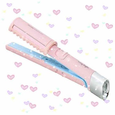 USB sugar iron

ミニヘアアイロンです！！

とても小さくて持ち運び便利！学校や遊園地、旅行に👌🏻

モバイルバッテリーで充電できるからとても便利！！コンセントがない所でも簡単にアイロンが