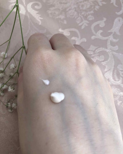 ザ・ハイドレイティング イルミネーター/LA MER/化粧下地を使ったクチコミ(2枚目)