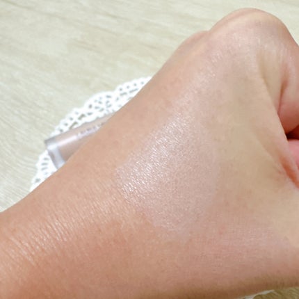 リアル フローレス ウェイトレス パーフェクティング コンシーラー/ローラ メルシエ/リキッドコンシーラーを使ったクチコミ(6枚目)